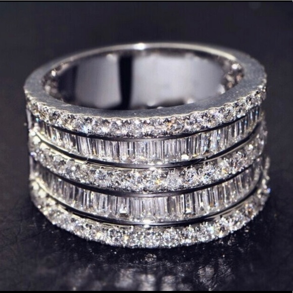 Jewelry - Silver 925 Cubic Zirconia Cocktail Fashion Ring